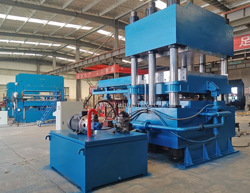 1600T六柱式大型平板硫化机